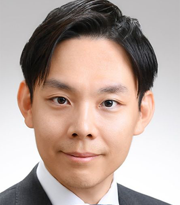 古川 裕康 氏