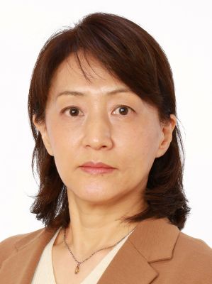 名越 稲美 氏